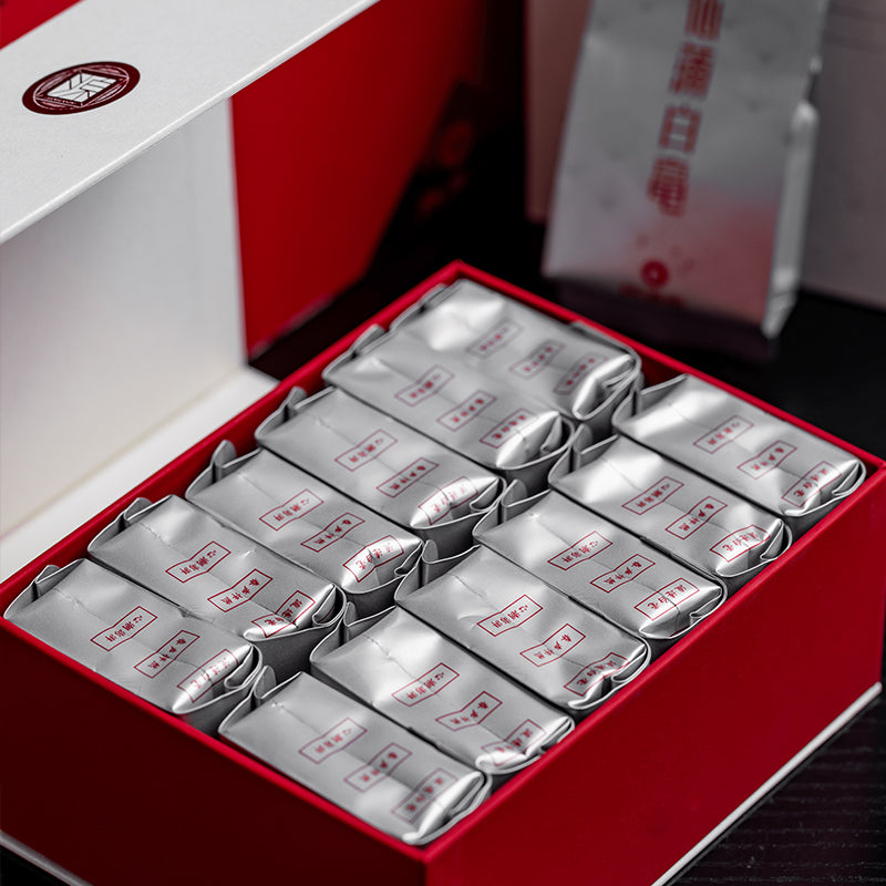 ChenYuanTai Xianpu Baihao Specifications: 288g/box Specifications per item: 8 boxes Minimum order quantity: 100 2023 First Harvest Special Grade Bai Hao Yin Zhen